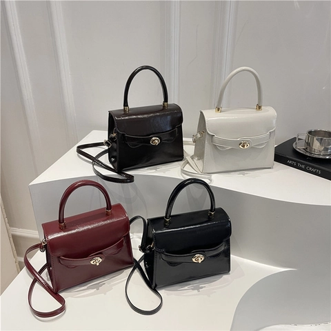 Vintage Women Crossbody Bag Glossy PU Leather Handbag With Turn-lock And Top Handle Simple Elegant Solid Color Daily