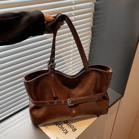 Retro PU Leather Tote Bag Large Capacity Minimalist Shoulder Bag With Decorative Belt Buckle For Women Commuter Office