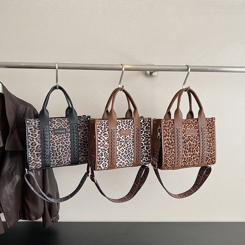 Women Fashion Leopard Print PU Leather Tote Bag Vintage Large Capacity Shoulder Bag Crossbody Handbag With Wide Strap Casual Travel Bag