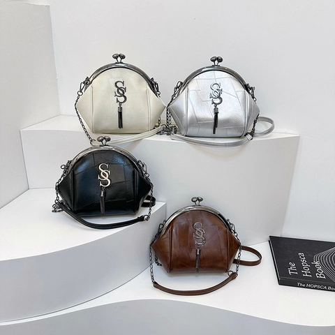 Vintage Crossbody Tas In Schelpvorm PU Leer Kiss-lock Sluiting Metalen Ketting Kwastje Schoudertas Voor Dames