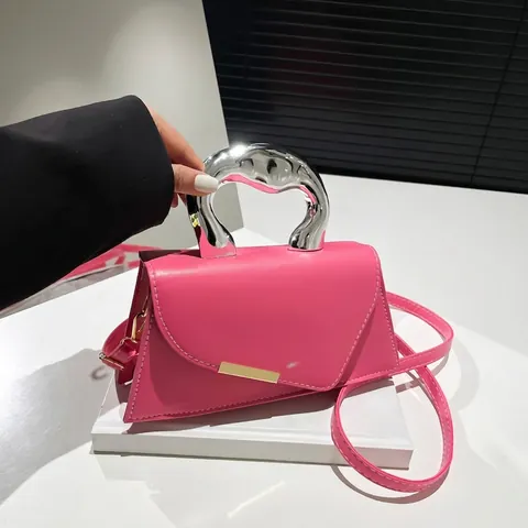 Bolso Bandolera De Cuero PU Para Mujer Con Asa De Metal Plateada Irregular Solapa Asimétrica Bolso De Mano Geométrico