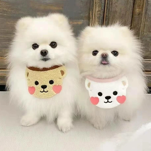 Niedlicher Cartoon Bär Haustier Speichel Handtuch Verstellbare Polyester Plüsch Dekorative Latz Halsbekleidung Für Hunde Katzen