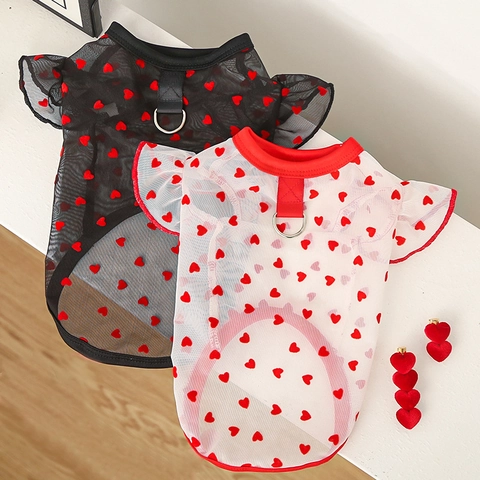 Gilet pour Chien en Maille Respirante Imprimé Cœur Avec Anneau en D Manches Volantes Doux Élastique Été Chat Vêtements