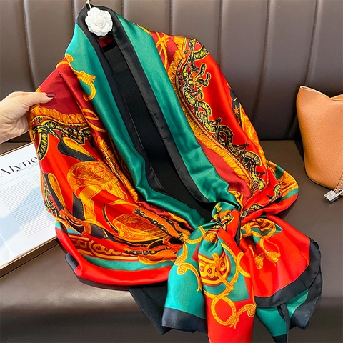 Sciarpa Scialle In Raso Sintetica Stampa Barocca Retro Per Donna Grande Leggero Motivo Catena Equestre Protezione Solare Elegante