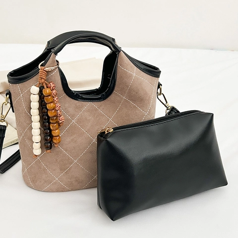 Women Retro Diamond Quilted Bucket Bag Suede PU Leather Handbag With Wooden Bead Charm Crossbody Shoulder Bag Commuting