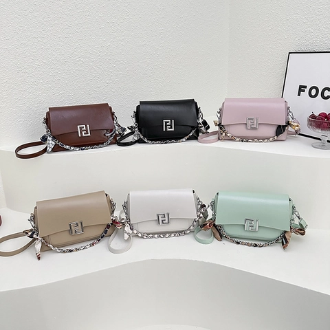 Women Crossbody Bag PU Leather Small Square Bag With Satin Scarf Wrapped Metal Chain Strap Vintage Fashion Shoulder Bag