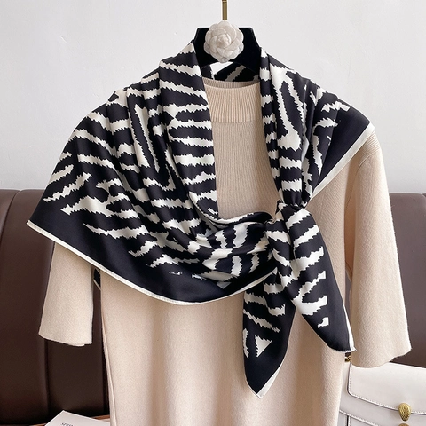 Carré De Satin Motif Zèbre Satin Twill Polyester Aspect Satin Foulard Cheveux Écharpe Cou Pour Femme Accessoires Élégants