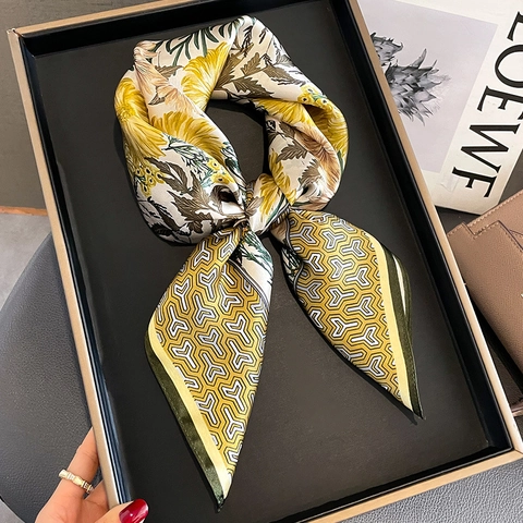 Retro Bloemenprint 100% MoerbeiSatijn Vierkante Sjaal Elegante Geometrische Rand Halstuch Voor Dames