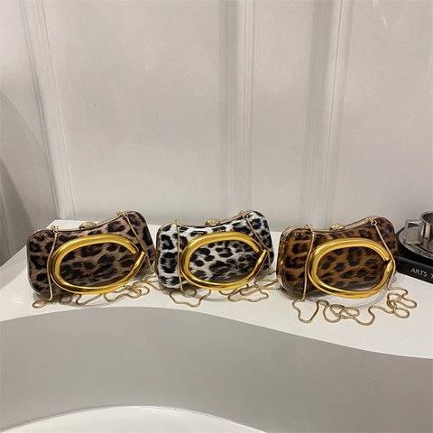 Pochette Rigida Box Leopardata Con Grande Manico a C Dorato E Catena Borsa a Tracolla da Sera alla Moda per Donna