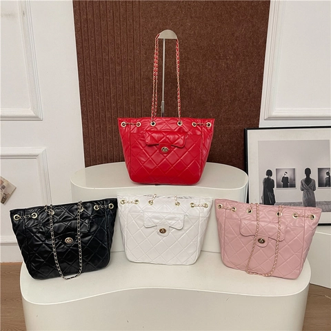 Sac Cabas de Luxe en Cuir PU Matelassé Avec Bandoulière en Chaîne Vintage Chic Grande Capacité Sac à Épaule Femme