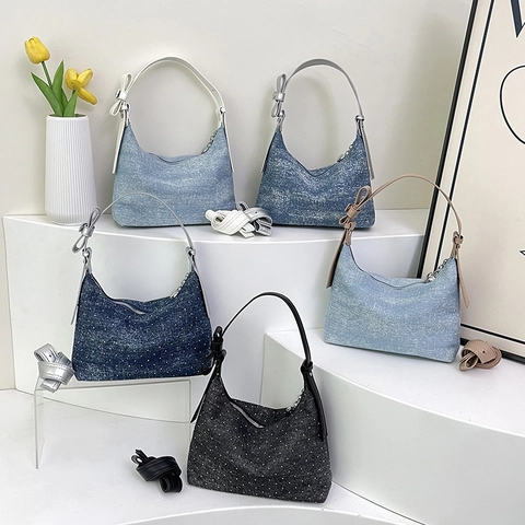 Denim Hobo Tasche Damen Rhinestone Umhängetasche Unterachseltasche Mit Verstellbarem Schmetterlingsbogenriemen Herzanhänger