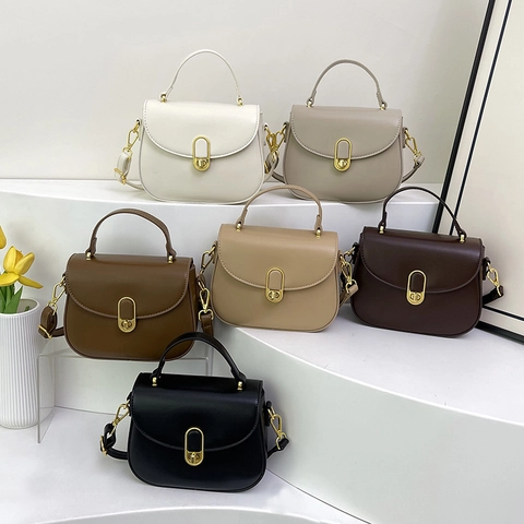 Retro PU Leather Crossbody Bag For Women With Gold Oval Lock Top Handle Adjustable Shoulder Strap Elegant Vintage Handbag