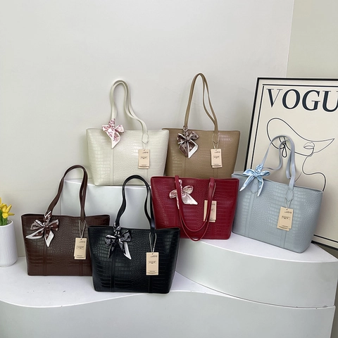 Women Crocodile Pattern PU Leather Tote Bag Large Capacity Shoulder Handbag With Satin Scarf For Casual Travel