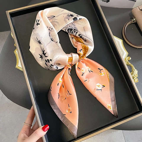 Donna 100% Raso Di Gelso Sciarpa Quadrata Stampa Floreale Patchwork Elegante Versatile Ufficio Foulard Leggero