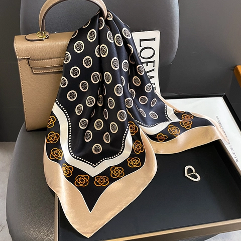 Foulard Quadrato In Raso Da Donna Elegante Motivo A Camelia Sciarpa Versatile Accessorio Di Moda