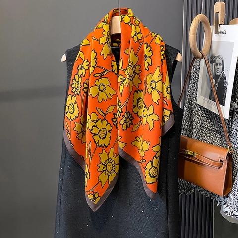 Elegant Floral Print Square Scarf Satin Like Polyester Satin Sun Protection Shawl Vintage Headscarf For Women