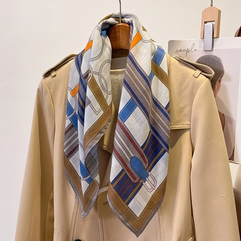 Elegante Vierkante Sjaal Polyester Satijngevoel Geometrisch Paardenbitpatroon Retro Halstule Veelzijdige Mode-Accessoire Voor Vrouwen