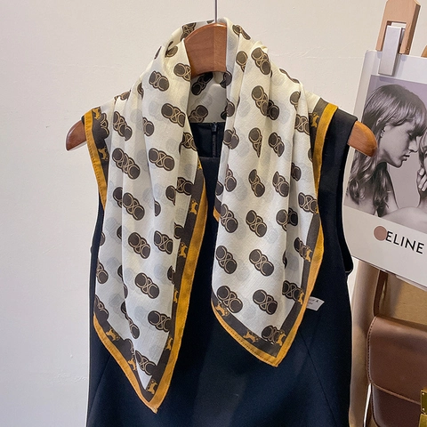 Square Scarf Women Satiny Polyester Retro Carriage Chain Print Vintage Versatile Professional Neck Scarf