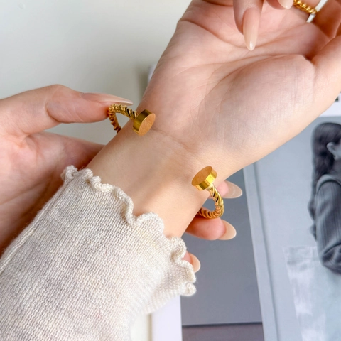 Stainless Steel Twisted Cable Open Bangle And Interlocking Triple Rings Minimalist Jewelry For Women Commute Fashion