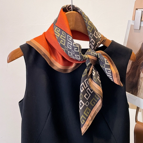 Sciarpa Quadrata Sensazione Raso Poliestere Stampa Geometrica Retro Moda Fazzoletto Da Collo Per Donna Accessorio Fascia Capelli