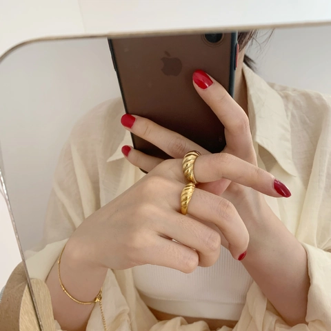 Croissant Ring Titanium Steel Gold Plated Thick Twisted Spiral Band Minimalist French Retro Jewelry For Women Men