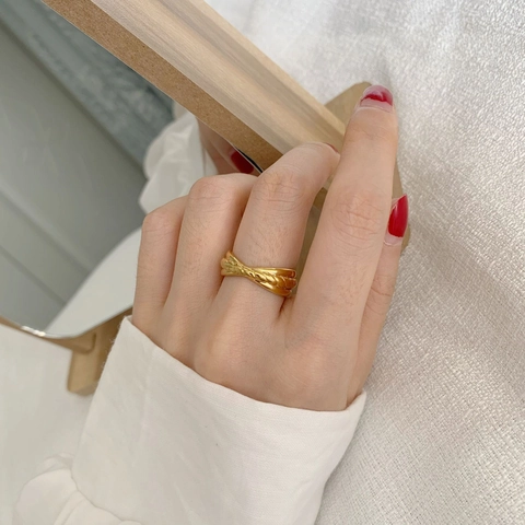 Twisted Rope Cross Ring Geometric Titanium Steel Gold Plated Minimalist Exaggerated Jewelry For Women