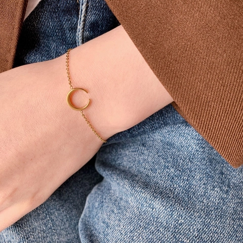 Bracciale Con Pendente A Mezzaluna Minimalista Acciaio Al Titanio Placcato Oro 18K Gioielli Per Donna Regalo