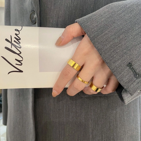 Minimalist Gold Plated Titanium Steel Ring Wide Smooth Band Polished Geometric Jewelry For Women Daily Wear
