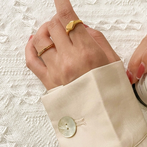 Herzförmiger Siegelring Edelstahl Vergoldet Hohl Minimalistisch Stapelbar Eleganter Fingerschmuck Für Damen