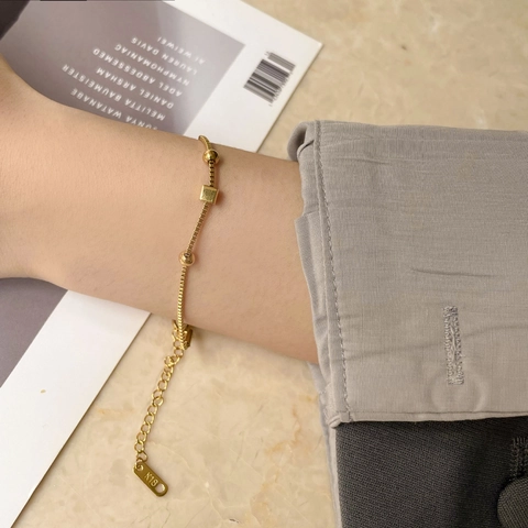 Bracelet Minimaliste En Acier Titane Doré Perles Rondes Charme Cube Carré Chaîne De Boîte Réglable Style INS Pour Femmes