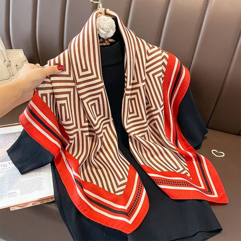 Foulard Imprimé Labyrinthe Géométrique Pour Femmes Polyester Sensation Satin Carré Tour De Cou Châle De Mode