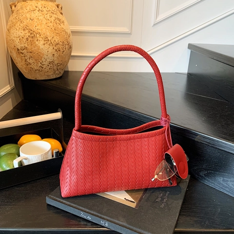 French Niche Design Woven Underarm Bag PU Leather Bucket Shoulder Bag Simple Casual Handbag With Hanging Ornament