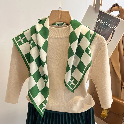 Vierkante Sjaal Met Schaakbord Bloemenprint Polyester Satijngevoel Elegant Mode Accessoire Voor Dames