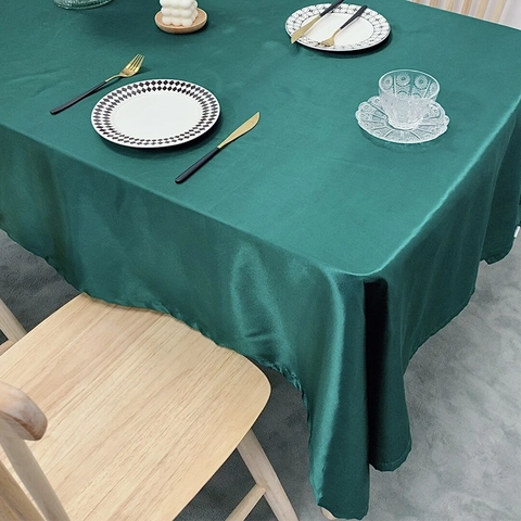 Nappe en Satin de Luxe Couleur Unie Aspect Soie Rectangulaire Pour Mariage Banquet Fête Salle à Manger Maison Décoration