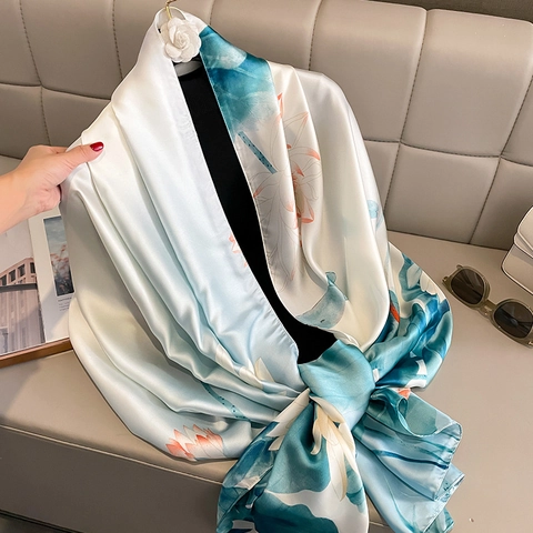 Eleganter Satinnimitat Schal Mit Lotosblumen Druck Leichter Künstlerischer Satin Schal Für Damen Winter Wärme Vielseitiges Tuch