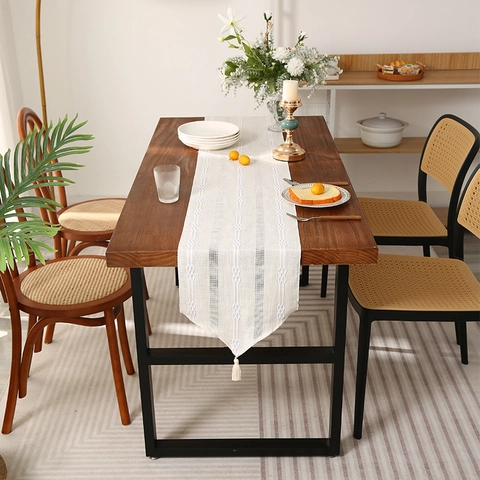 Modern Minimalist Polyester Table Runner Striped Geometric Woven Design With Tassels Nordic Style For Dining Table Decor