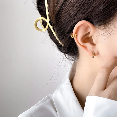 Pendientes Huggie Ear Cuffs Acero De Titanio Chapado En Oro Circonita Hexagrama Estrella Cadena Minimalista Sin Perforación Mujer