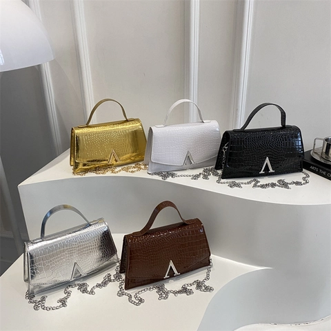 Fashion Croc Embossed Small Square Bag For Women Luxury Minimalist Chain Strap Crossbody Handbag With Metal Buckle Versatile Shoulder Purse