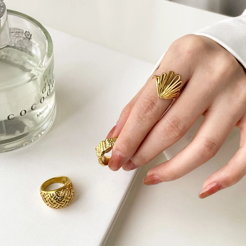 Vintage French Style Rings Titanium Steel Gold Plated Lava Woven Fan Shape Minimalist Jewelry For Women