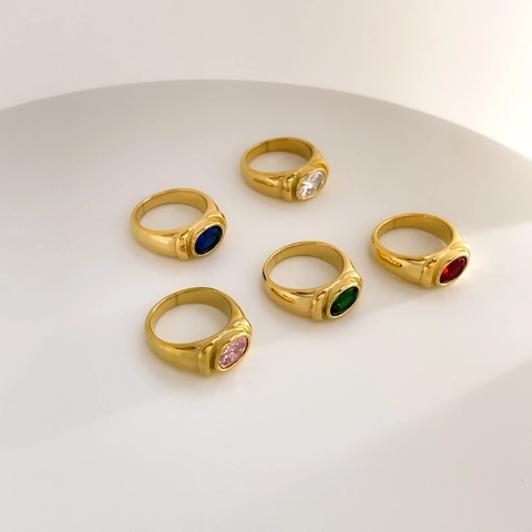 Anillo De Sello Vintage De Acero De Titanio Chapado En Oro De 18K Circonio Colorido Ovalado Joyería Retro Elegante