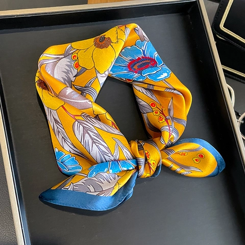 Sciarpa Quadrata In Raso Di Gelso Elegante Stampa Floreale Foulard Moda Vintage Satin Traspirante Accessorio Per Donne
