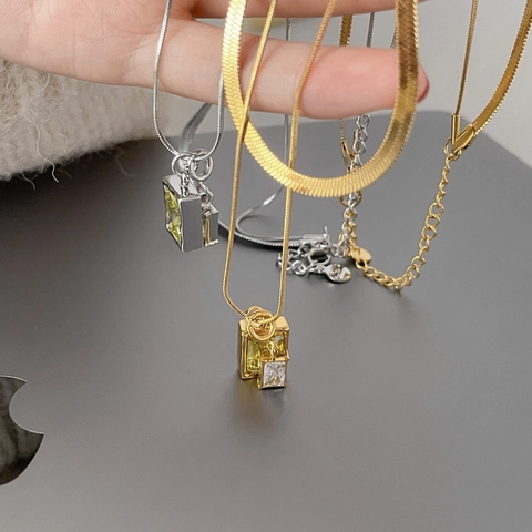 Double Layer Snake Bone Chain Necklace Stainless Steel Zircon Rectangular Shell Onyx Pendant Retro Elegant Jewelry For Women