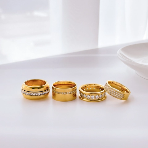 Eleganter Breiter Ring Titanstahl 18K Vergoldet Volle Zirkonia Eingelegt Glänzender Modeschmuck Damen Accessoire