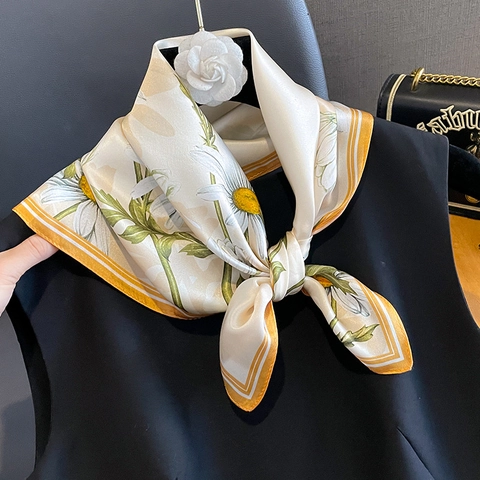 Fashion Mulberry Satin Square Scarf Women Neckerchief Daisy Flower Print Decorative Elegant Office Commute Accessory