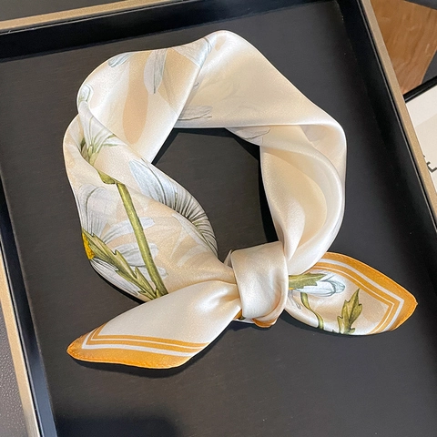Fashion Mulberry Satin Square Scarf Women Neckerchief Daisy Flower Print Decorative Elegant Office Commute Accessory