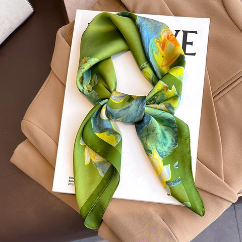 Vierkante Sjaal Met Bloemenprint Elegante Imitatie Satijn Satijn Gladde Decoratieve Nekdoek Voor Dames Fashion