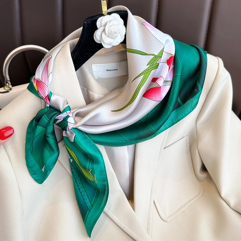 Elegant Lotus Flower Pattern Imitation Satin Satin Square Scarf Fashionable Neck Decorative Headband For Women