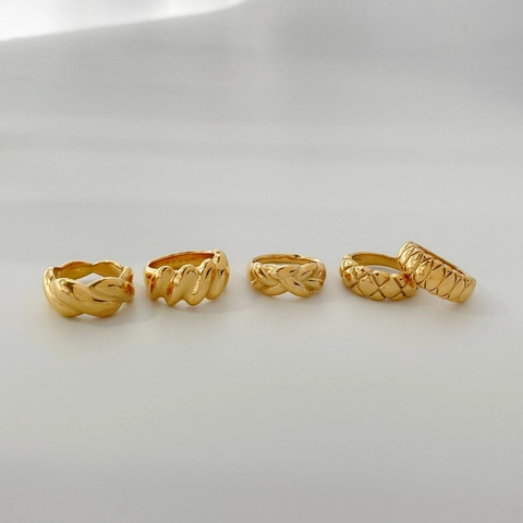 Anillo de Acero de Titanio Dorado Retro Francés para Mujer Vintage Acolchado Onda Trenzado Croissant Anillo de Dedo Joyería Minimalista