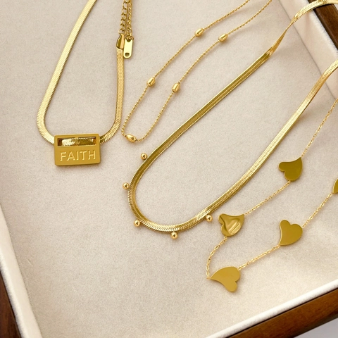 Vintage Heart Faith Letter Plate Pendant Necklace Women Gold Plated Stainless Steel Minimalist Snake Bone Chain Jewelry