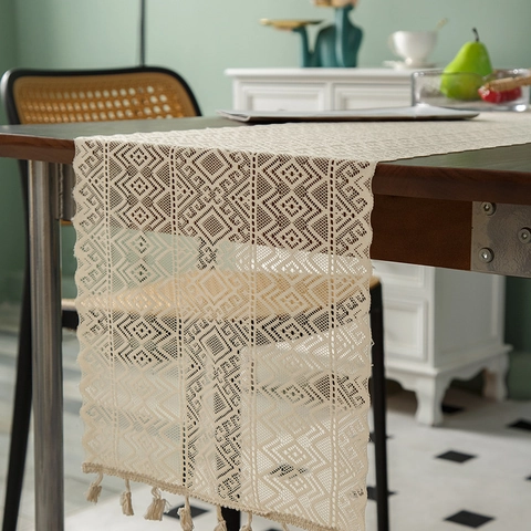 Bohemian Crochet Lace Table Runner Polyester Hollow Rhombus Butterfly Pattern with Tassels for Dining Table Wedding Home Party Decor